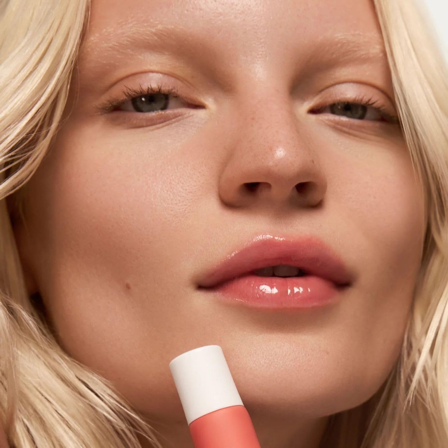 Summer Fridays Tinted Lip Butter Balm – Hydrating Glossy Lip Balm with Sheer Pink Finish