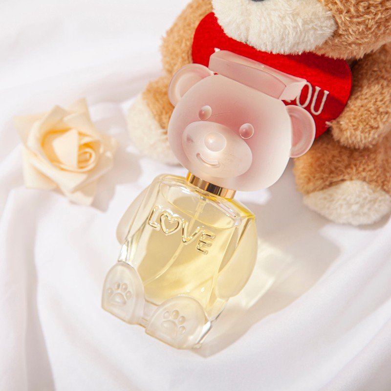 Elegant perfume with rose jasmine and vanilla scent